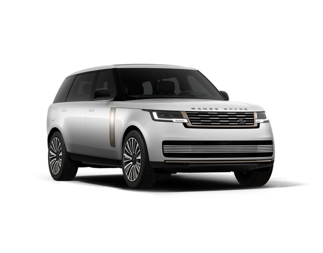 Land Rover Range Rover in Ostuni Pearl White color