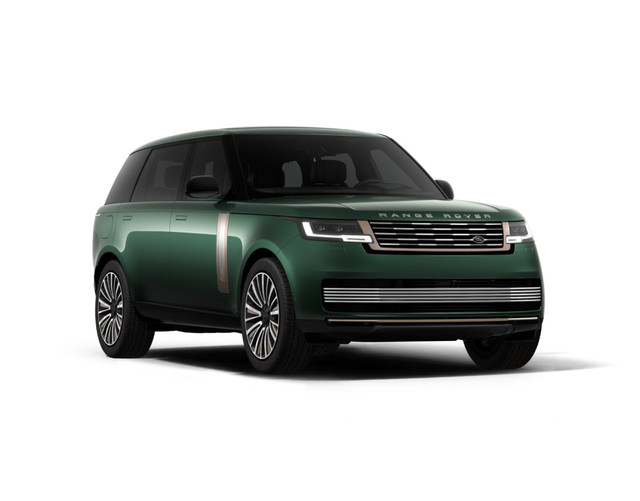 Land Rover Range Rover in British Racing Green color