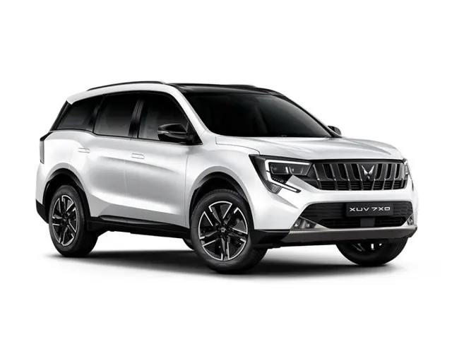Mahindra XUV 7XO AX7 Tech AWD AT D 7Str - EVEREST WHITE STHBLK