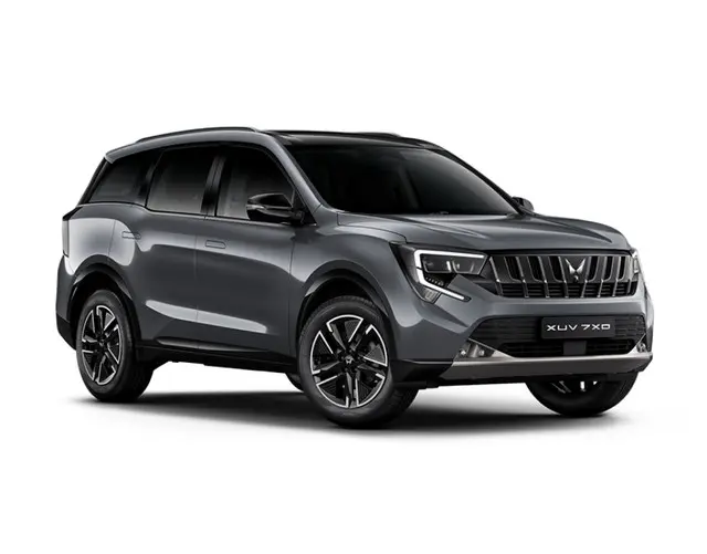 Mahindra XUV 7XO