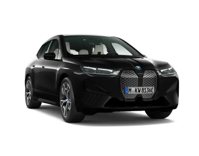 Black Sapphire Metallic variant