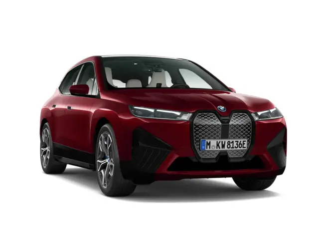 BMW Individual Aventurine Red Metallic variant