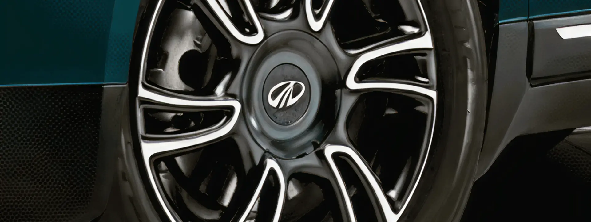 Mahindra Marazzo Wheel