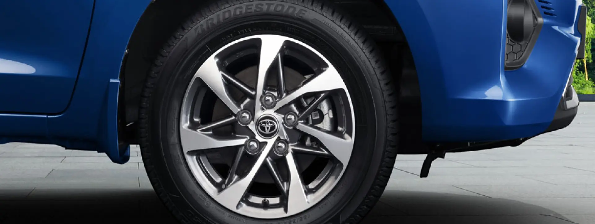 Toyota Rumion Two Tone Alloy Wheels