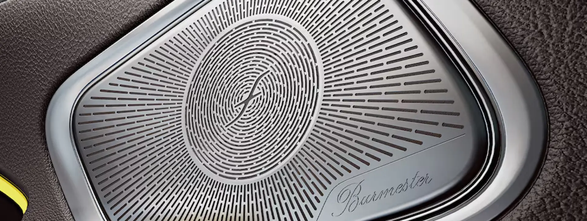 Mercedes-Benz GLC Speakers