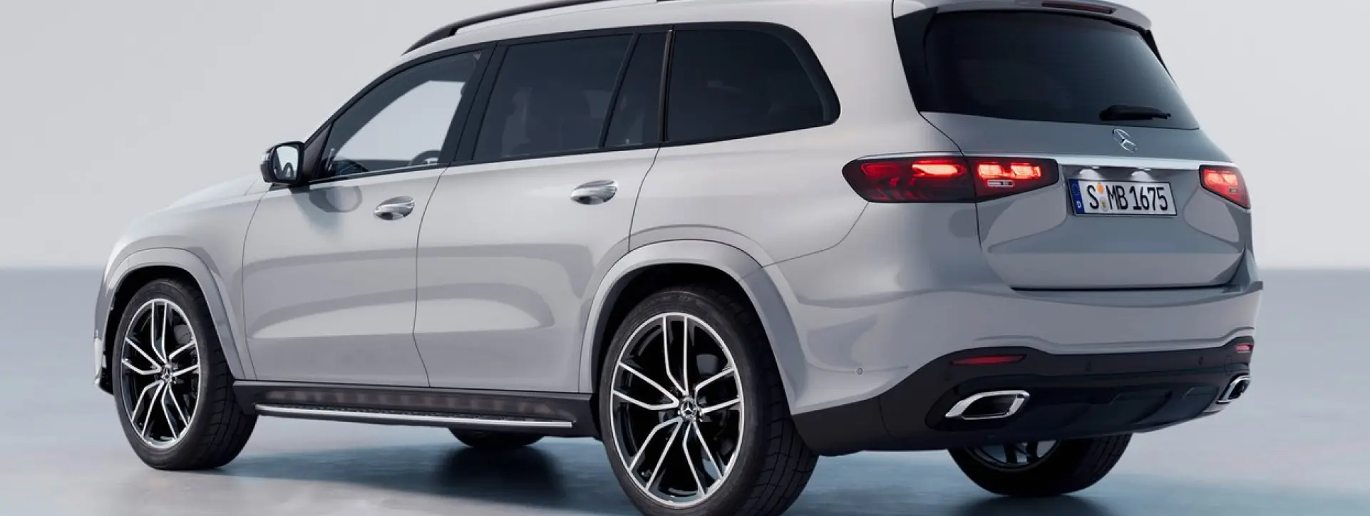 Mercedes-Benz GLS Rear Left Three Quarter View