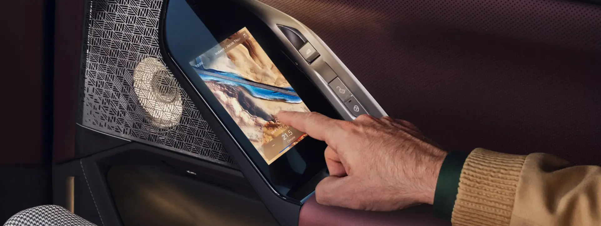 BMW 7 Series 5.5" Door Touchscreen