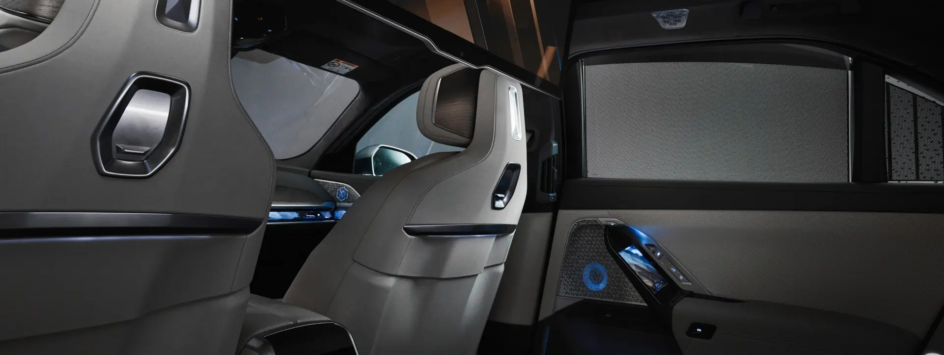 BMW 7 Series Front Sporty Seats