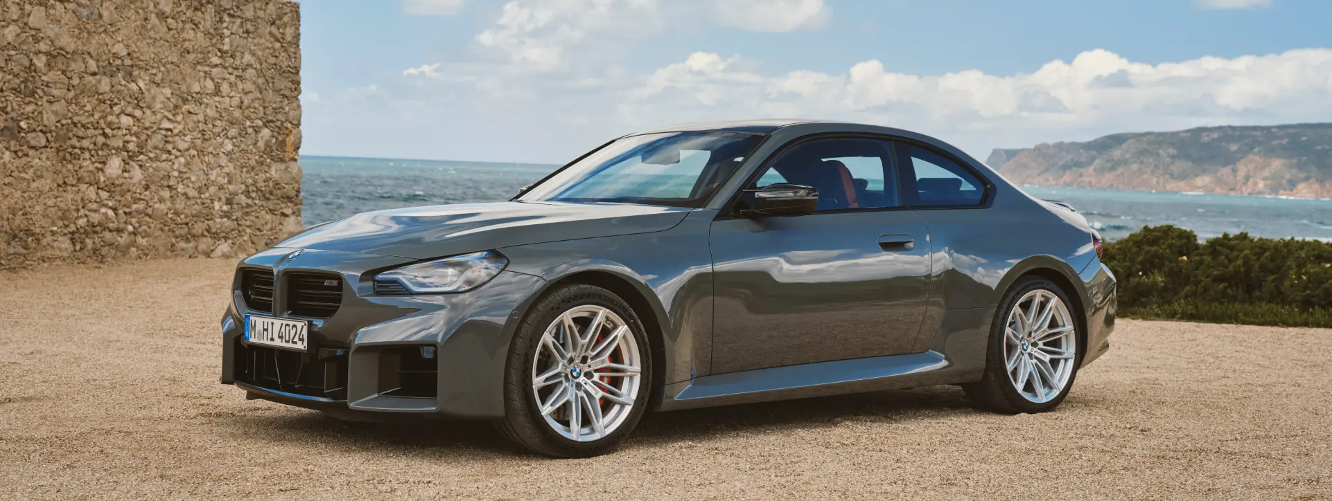 BMW M2 Front Left View (1)