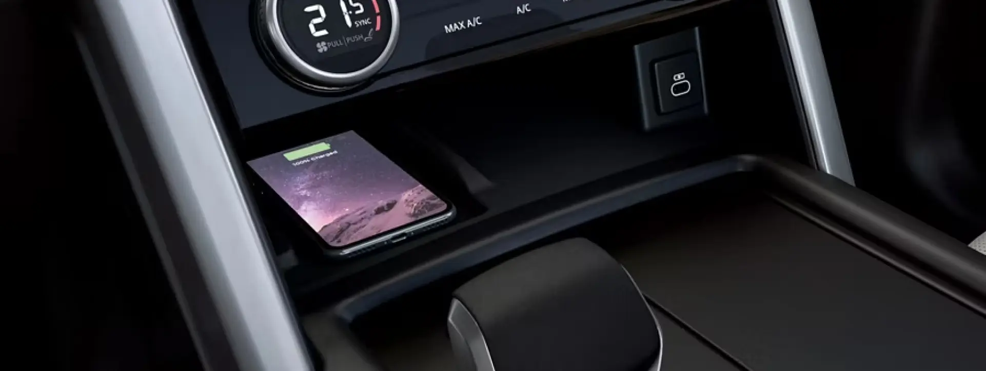 Land Rover Discovery Wireless Charging