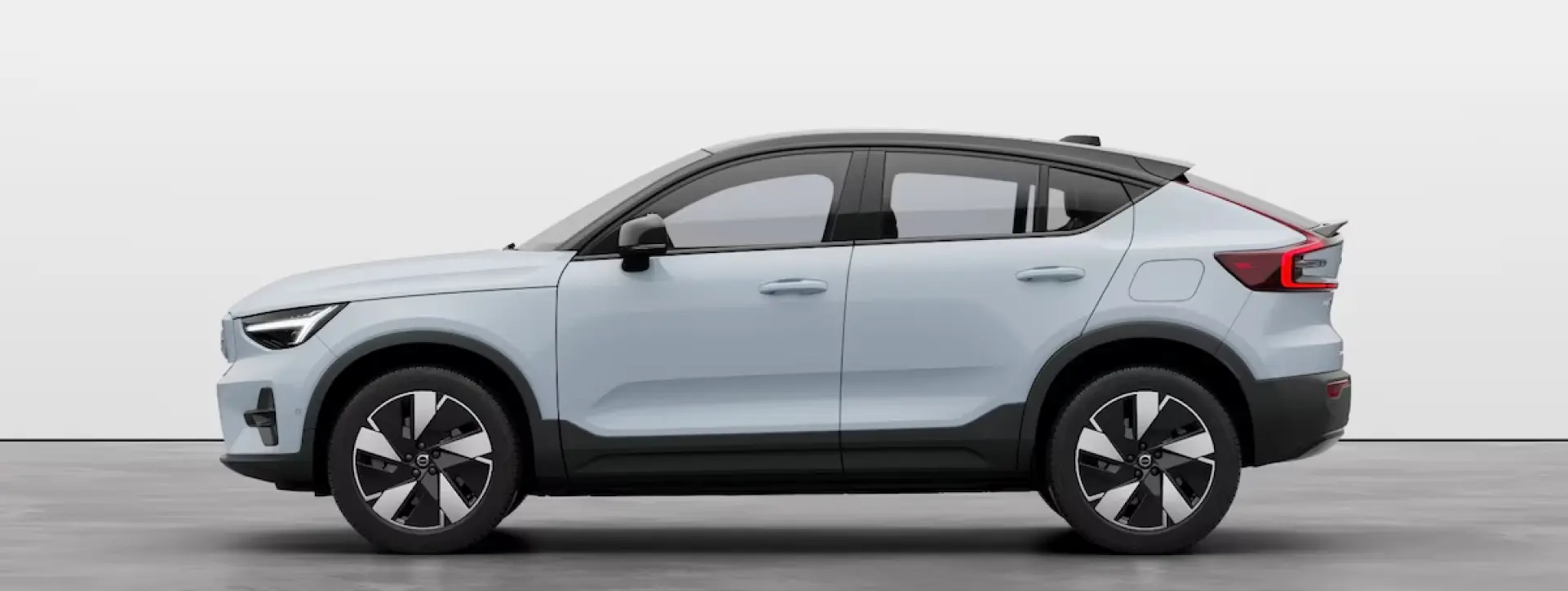 Volvo C40 Side View (Left)