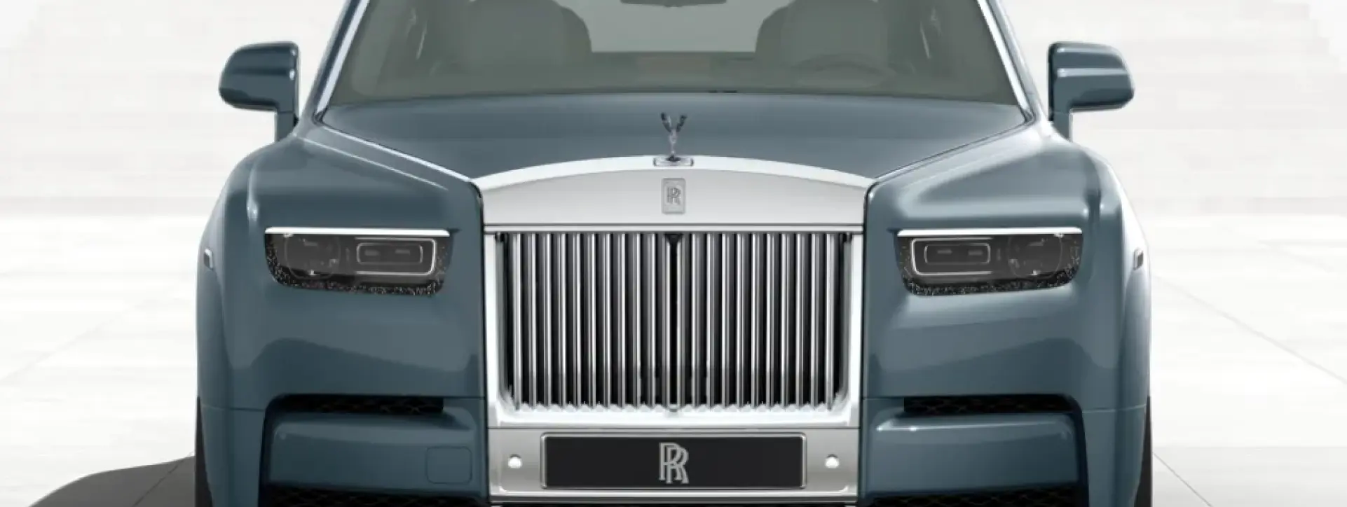 Rolls Royce Phantom Extended Front View