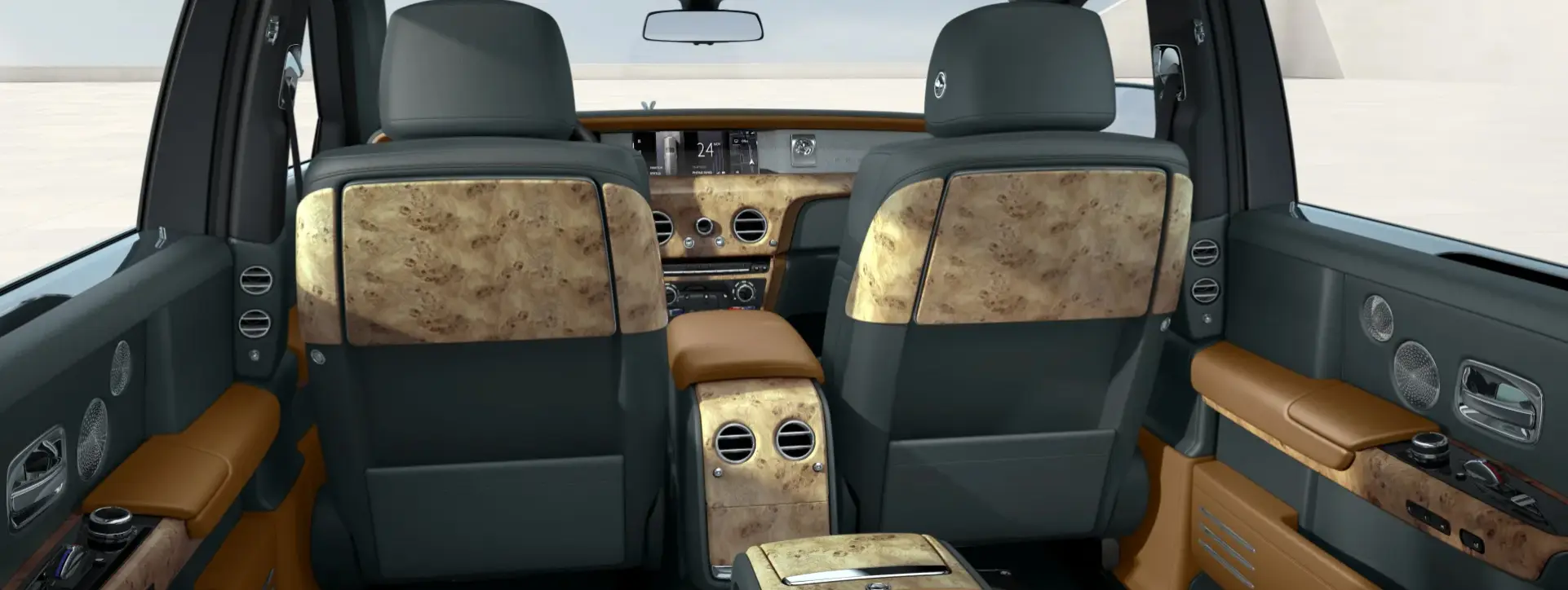 Rolls Royce Phantom Extended Seats (Aerial View)