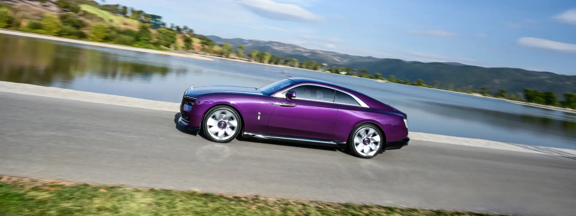 Rolls Royce Spectre Left Side View
