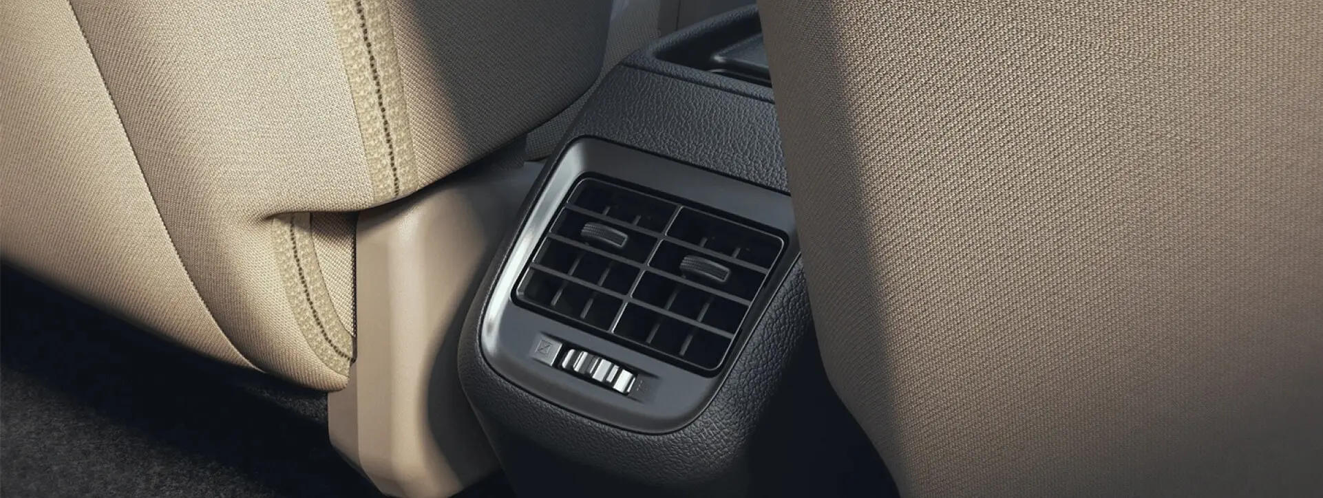 Maruti Suzuki Dzire rear ac vent