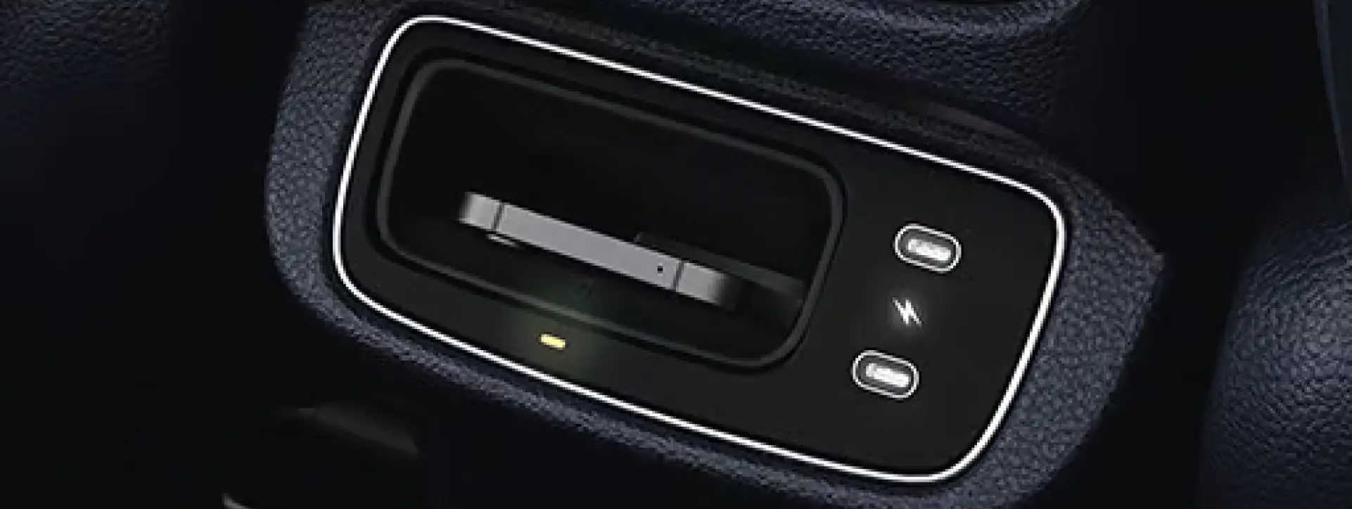Hyundai Alcazar 1st & 2nd row wireless charger
