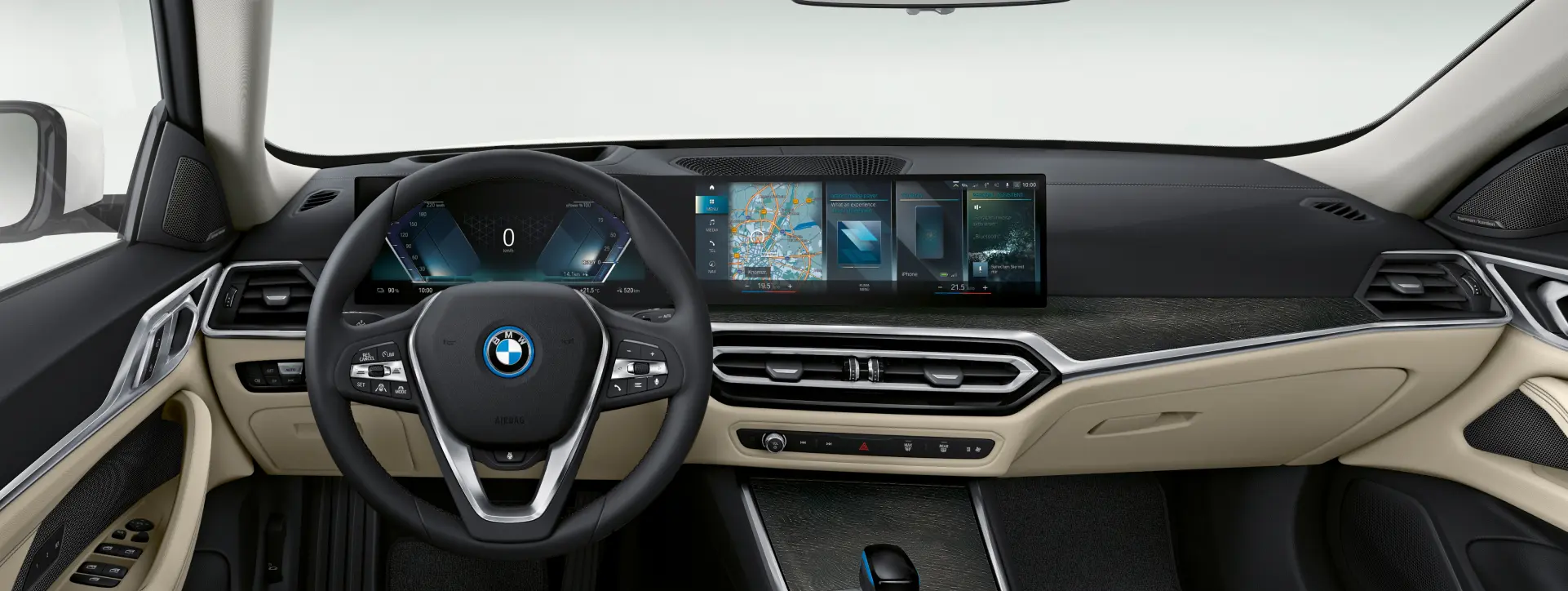 BMW i4 Driver-oriented cockpit