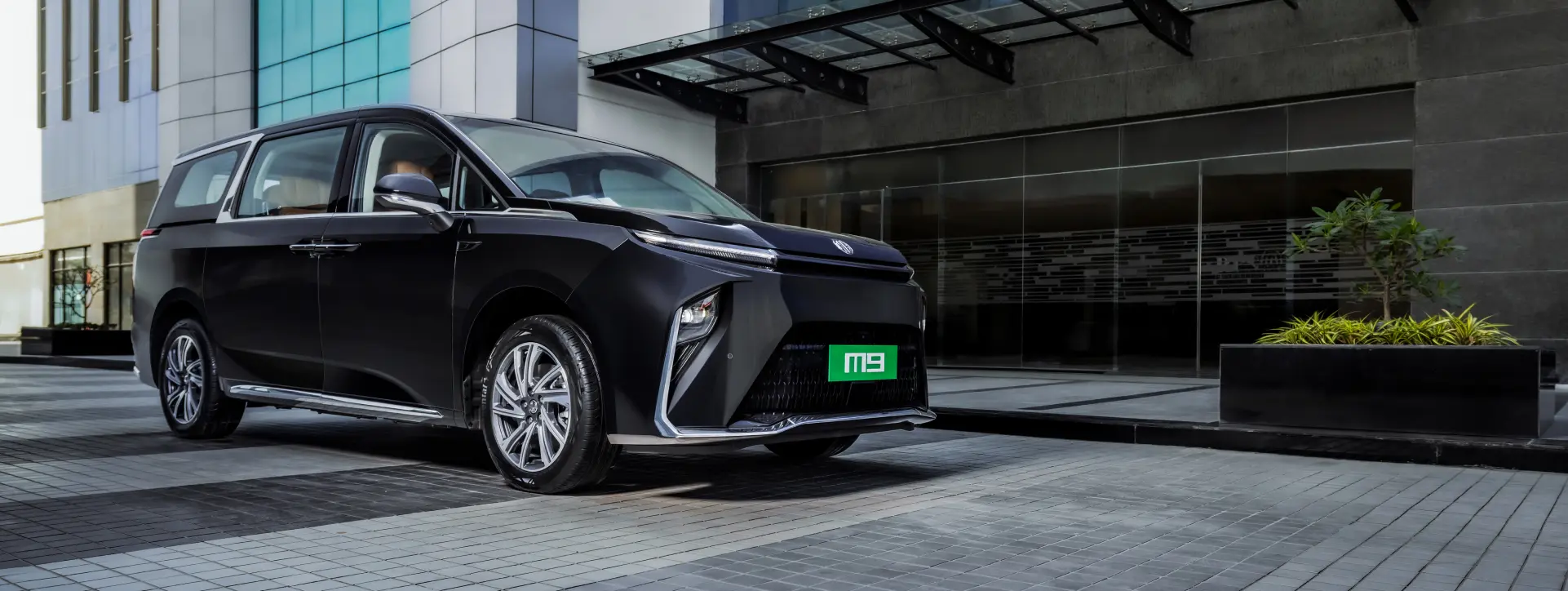 Morris Garages M9 Right Front Three Quarter