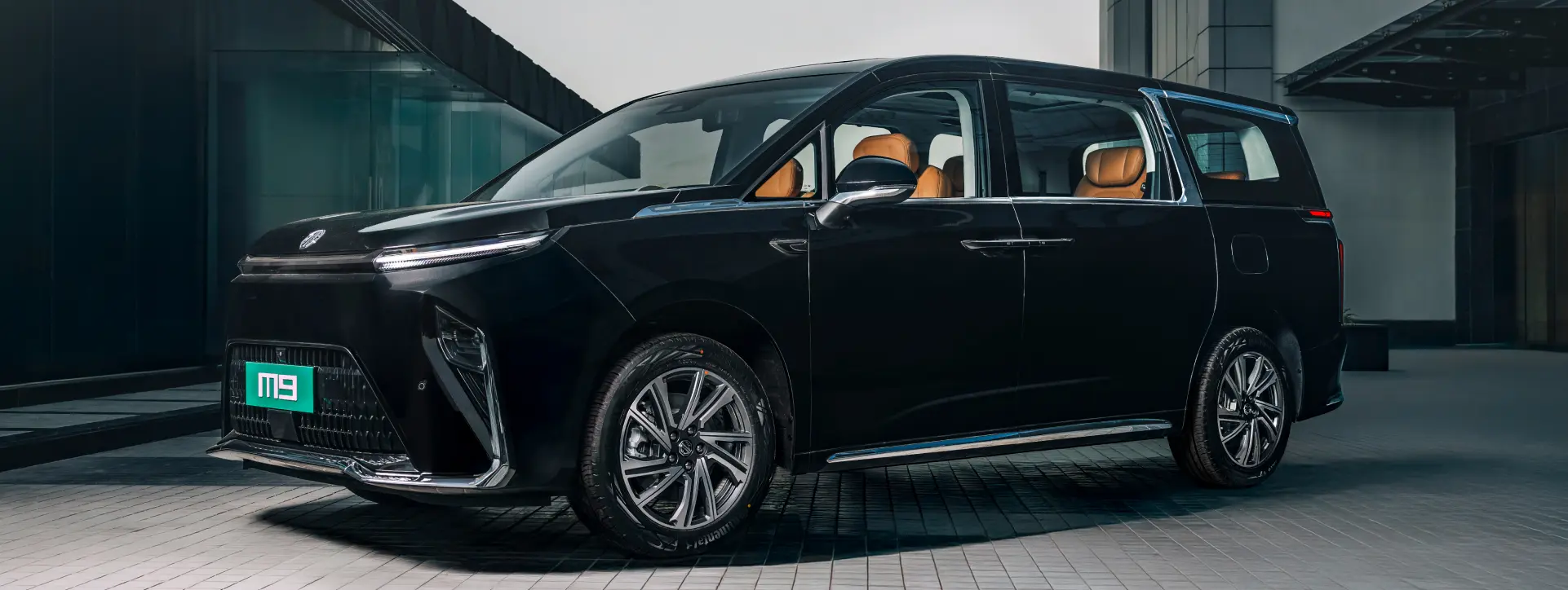 Morris Garages M9 Right Front Three Quarter