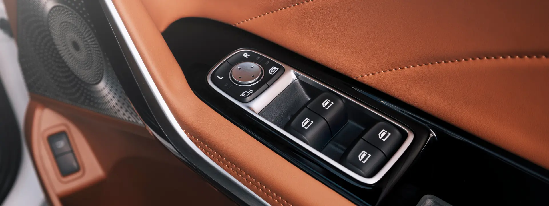 Morris Garages M9 Door Controls