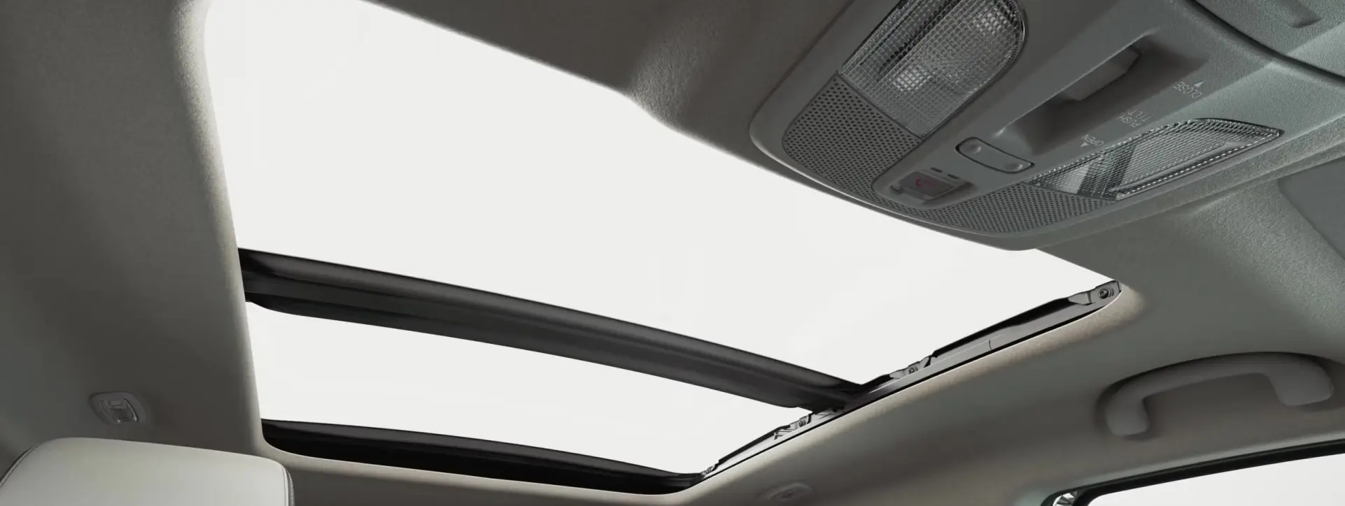 Maruti Suzuki Victoris  Panoramic Sunroof