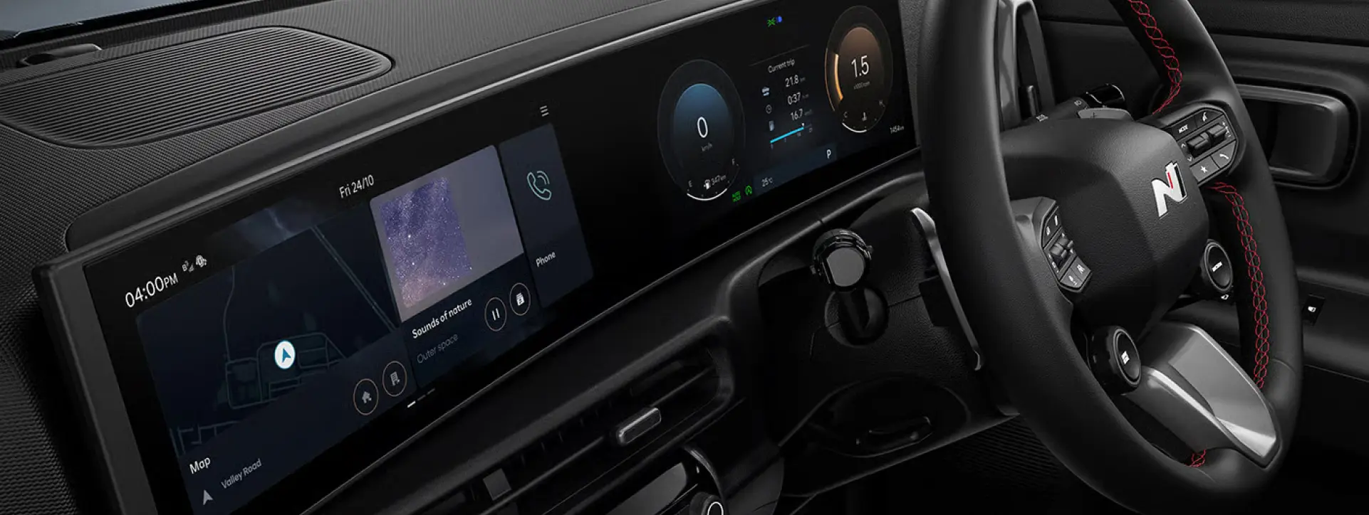 Hyundai Venue N Line streeting wheel area