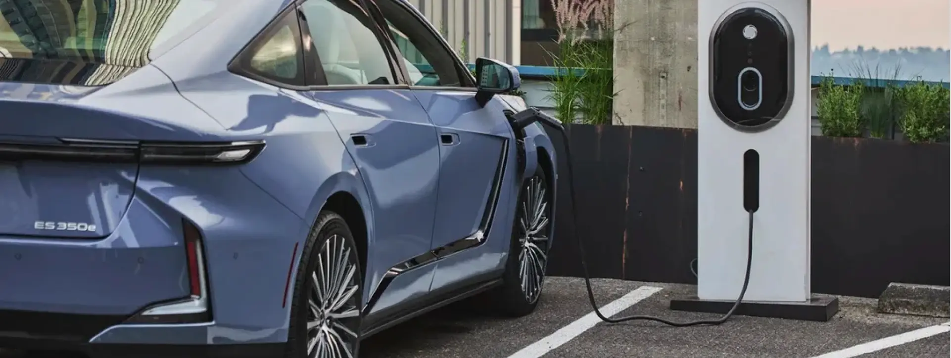 Lexus ES Charge Where You Live Lexus ES Charge Where You Live