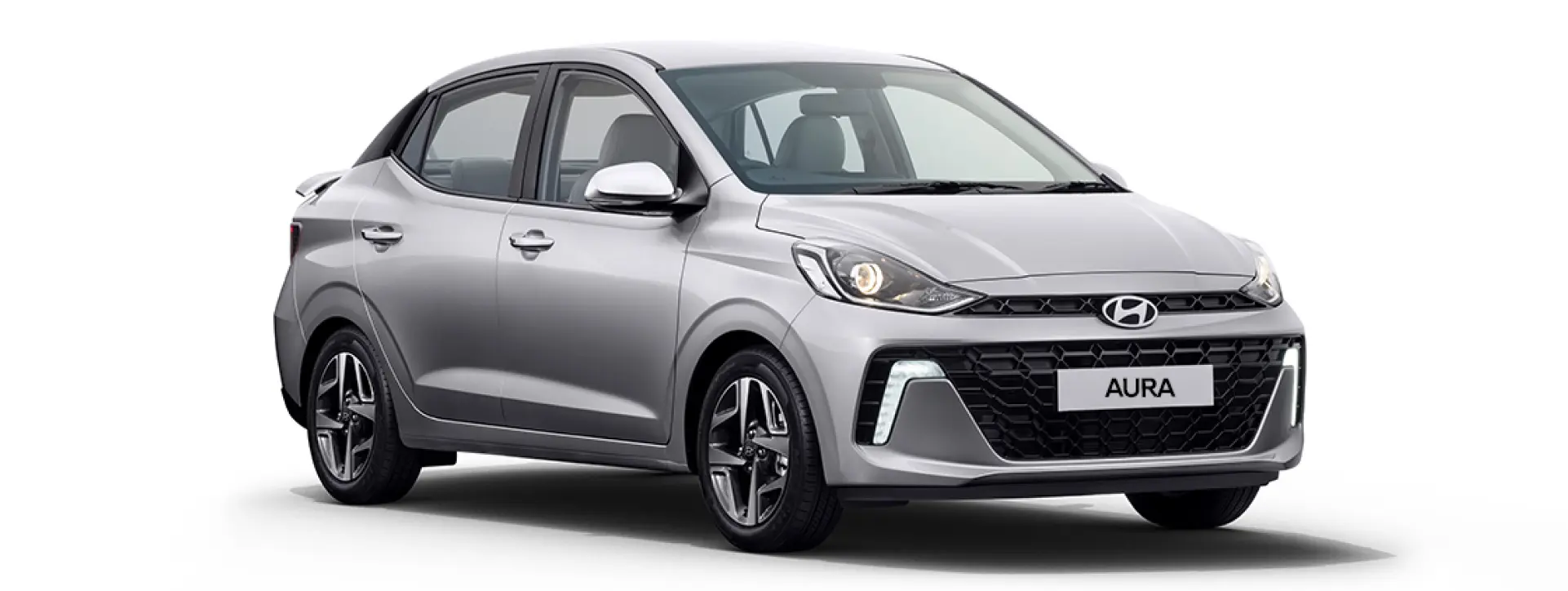 Hyundai Aura front right side view