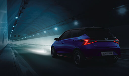 Automatic headlamps for adaptable lighting on the go.