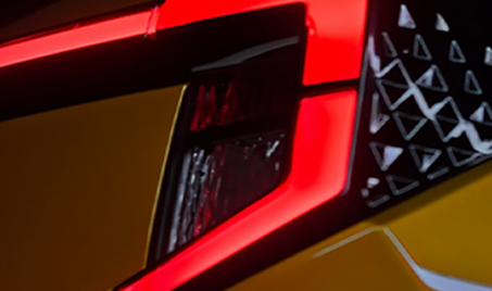 Mahindra XUV 3XO Flashing Emergency Brake Light Mahindra XUV 3XO Flashing Emergency Brake Light