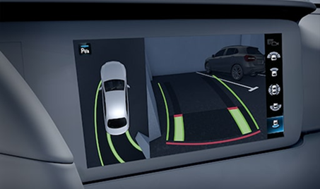 360-Degree Camera with Auto Park Assist