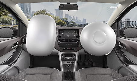 Dual Front Airbags for Immediate Protection