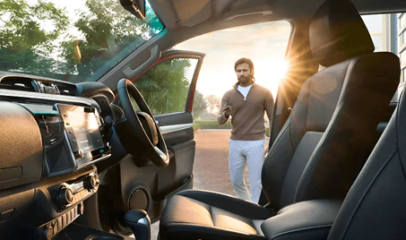 Front Seats: WIL Concept Seats (Whiplash Injury Lessening)